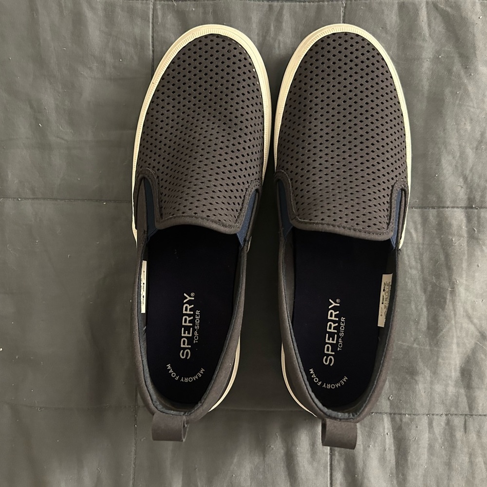 Sperry Women’s Crest Twin Gore Slip On Sneaker - Size 8.5 Navy